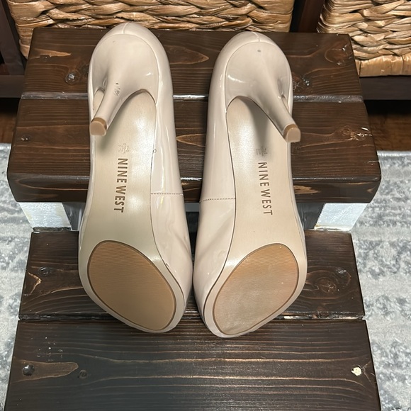 Nine West Patent Nude open toed heels - Picture 3 of 9